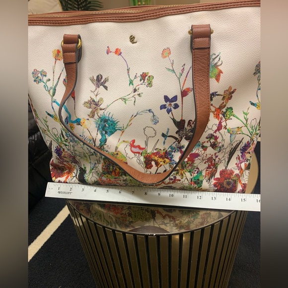 ELLIOTT LUCCA Ana In White Spring Botanica Tote Bag - Picture 9 of 16